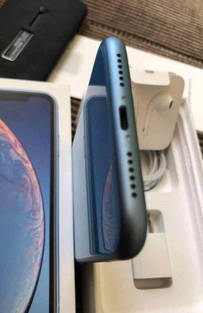 A picture of iPhone XR