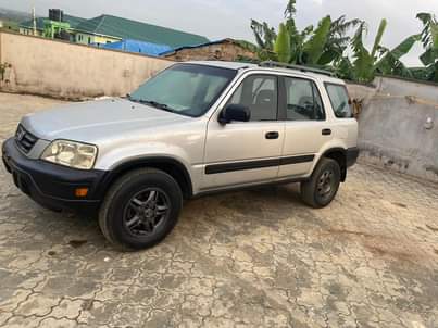A picture of Honda crv 2001 08109266332