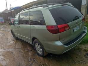 A picture of Sienna for sale Everything ok Engine 80 perfect Gear is