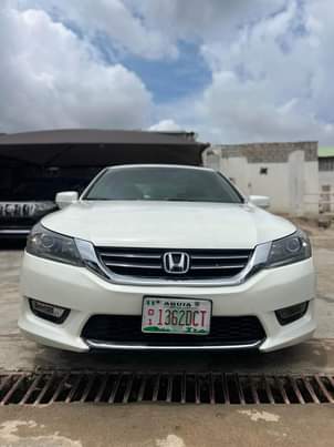 A picture of 08105390997 Distress Distress Foriegn used Honda Accord 2014