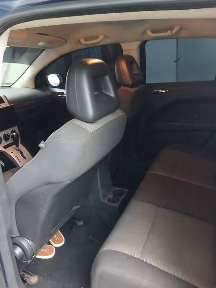 A picture of Dodge Caliber 2013