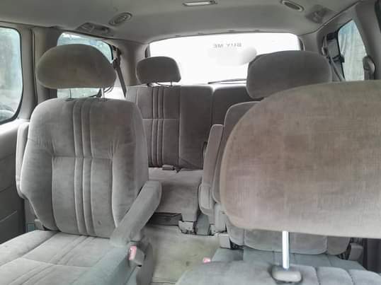 A picture of Toyota sienna 2002