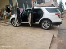 A picture of Ford explorer 2014 model