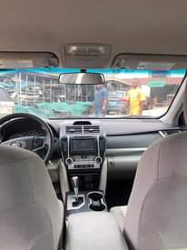 A picture of 2012 Toyota Camry White