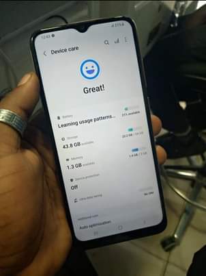 A picture of SAMSUNG A04e IMENYOOKA SANAA