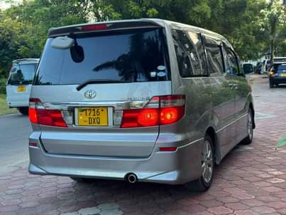 toyota alphard