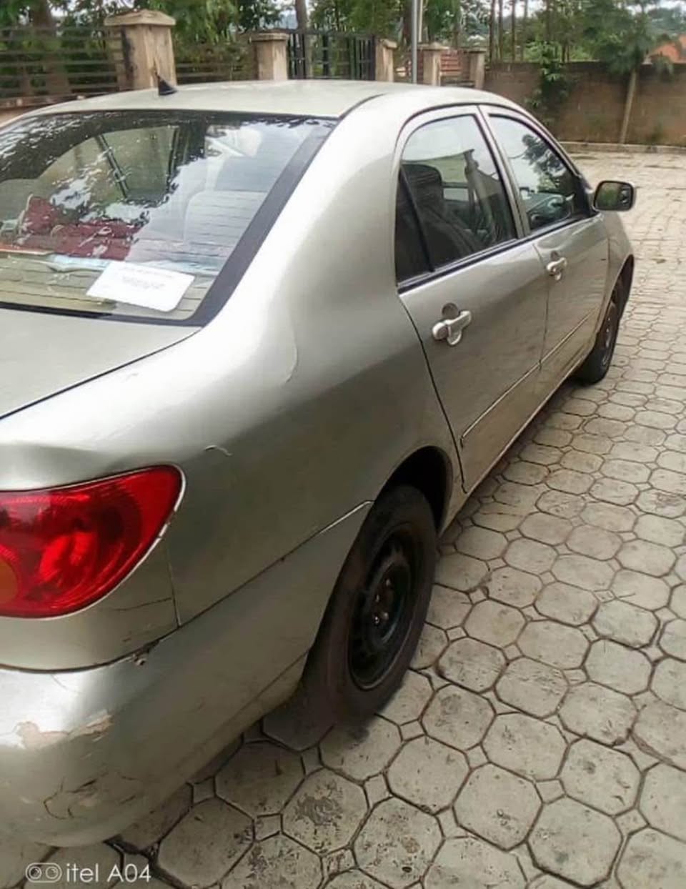 A picture of First body corolla
