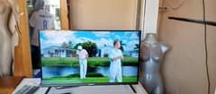 A picture of 32 inches Hisense frameless digital TV on the sale