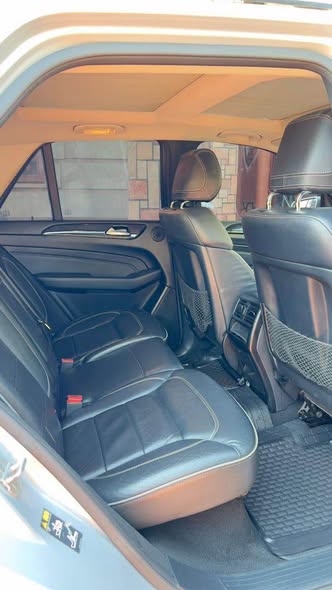 A picture of Mercedes Benz ML 350