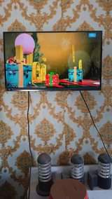 A picture of NAUZA TV NCH 32 FREMLESS BEI CHEE 215 TU NIPGIE