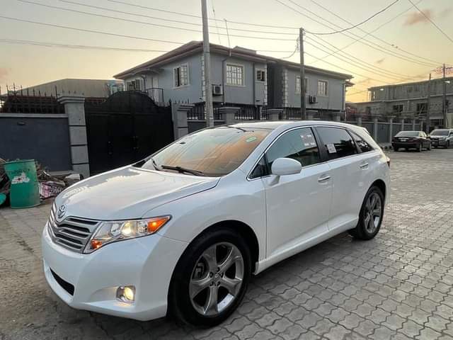 A picture of Toks 2012 Toyota Venza