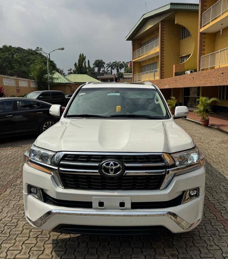 A picture of Toyota landcuriser unregistered 2020 urgent sale 68m Lagos state