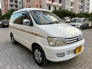 A picture of Toyota noah