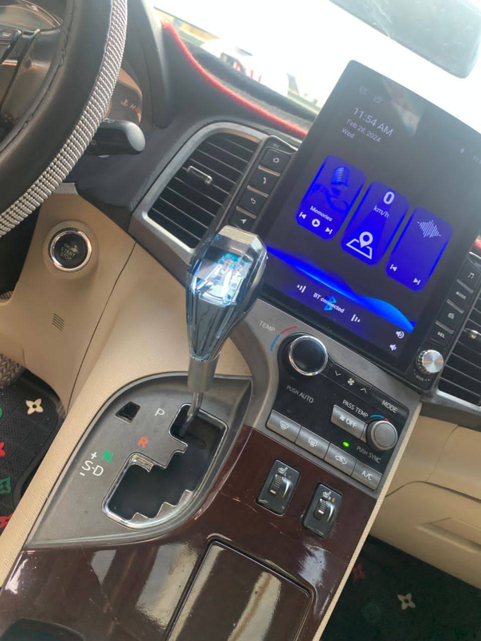 A picture of Owner Need Money 2011 Venza Ubgrade to 2015 Engine Gear