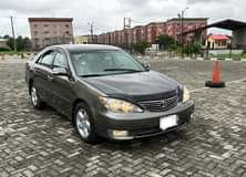 A picture of Toyota Camry LE 2005 V4 Engine Leather Seats Super Clean