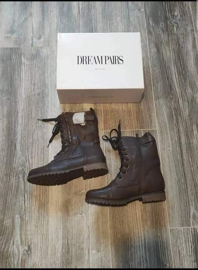 A picture of Dream Pair Ladies Winter Boot