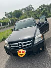 A picture of Mercedes Benz