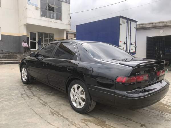 A picture of Toyota Camry Tiny light V4 Engine Good engine good gear