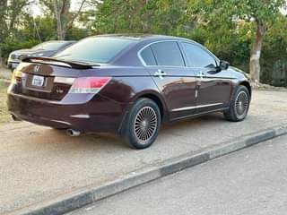 A picture of Very Clean Honda Accord V6