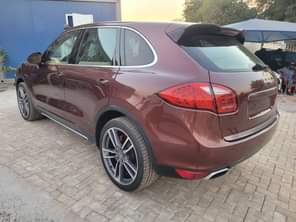 A picture of CEO OF COLLINS AUTOS 2016 Porsche che Cayanne V6 foreign