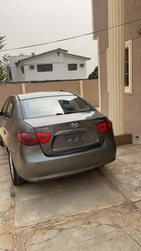 A picture of Hyundai Elantra 09