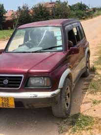 A picture of Suzuki escudo MANUAL