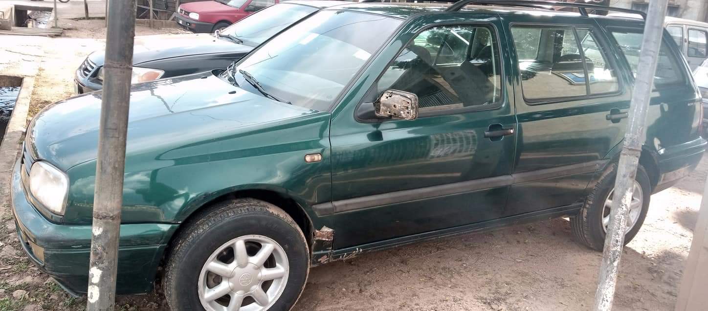 A picture of Volkswagen golf 3