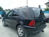 A picture of 2004 Mercedes Ml350