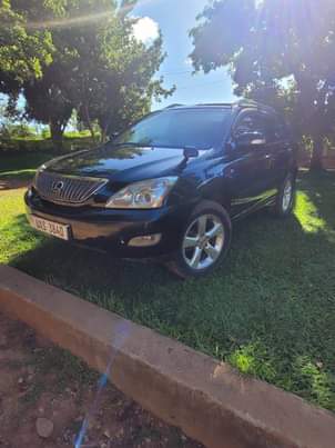 A picture of Toyota harrier 3 0cc 14m