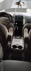 A picture of 06 Toyota sienna