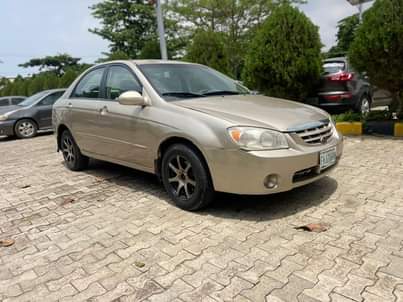 A picture of Reg Cerato 2006 model