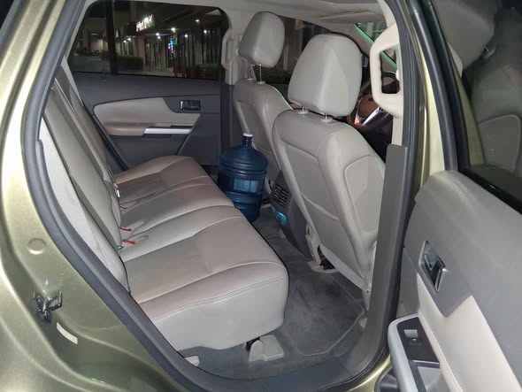 A picture of 2012 Ford edge