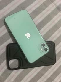 A picture of IPHONE 11 PLAIN GB 64 CleanTTFaceID Price 500 000 Call