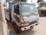 A picture of Fuso ingine 6tn Iko mwanza Changa moto yake inakula oili