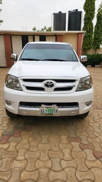 A picture of Toyota hillux