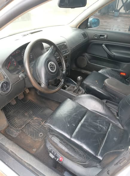 A picture of Clean Used Volxwageen Golf4 Manual Drive