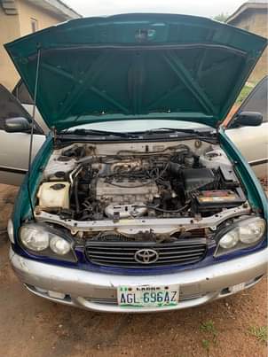 A picture of Toyota carola 1998 model