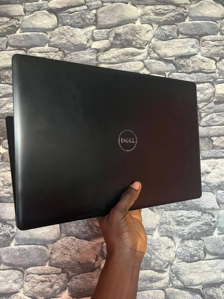 A picture of Direct UK Dell Inspiron 5570