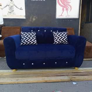 A picture of Sofa mpya kabisa za kisasa 160000 usafir bure ndani ya