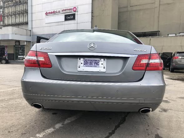 A picture of Foreign used 2013 Mercedes Benz E350 keyless distress sale 13