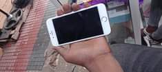 A picture of IPhone 6s Gb64 Kipengele bettry sevic ira haisumbui chochote bei