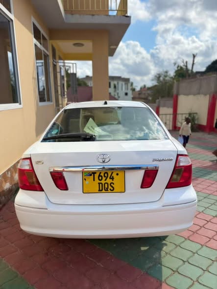 A picture of Toyota Premio 0718814007 Mwaka 2005 Engen type 1NZ Cc 1490