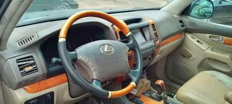 A picture of Lexus GX 470