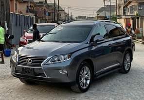 A picture of Direct Belgium LEXUS RX350 Year 2014 Colour Grey Clean nterior