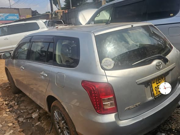 A picture of Available Uhs 16m Last 0702549830