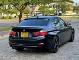 A picture of BMW 3 SERIES