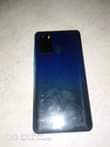 A picture of K mouse phone with a few cracks at just 130k