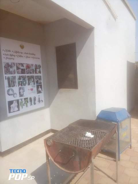 shops