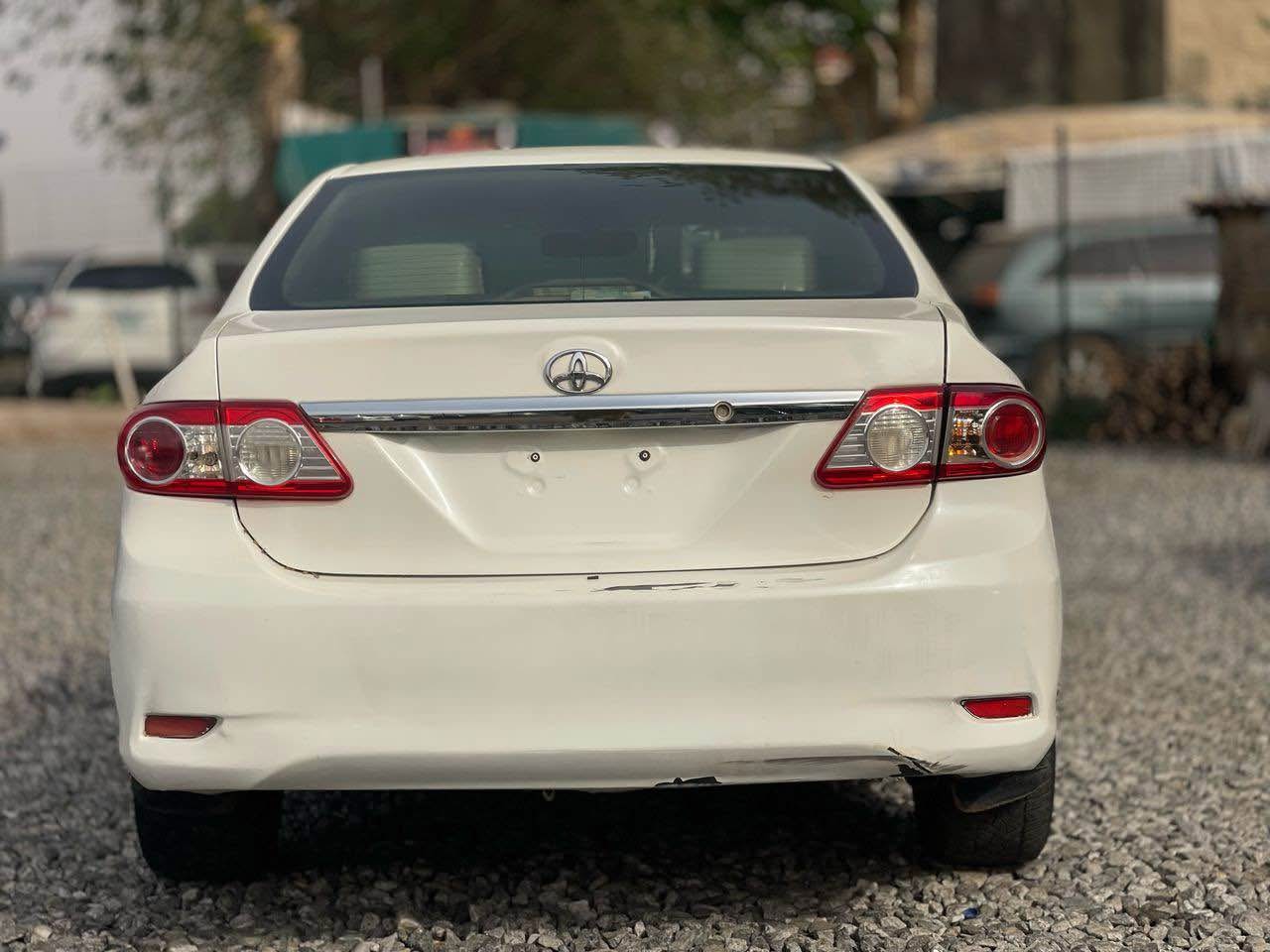 A picture of 2012 Toyota Corolla le