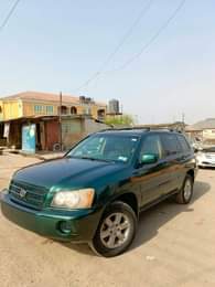 A picture of 08114560910 For more info contact Price drop Toyota Highlander Pure